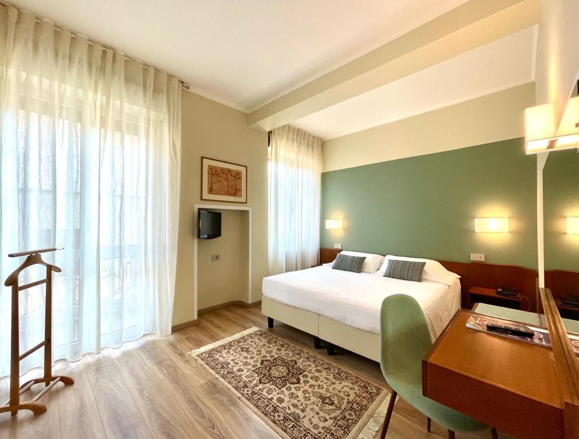 Hotel Brescia & Apartments Darfo Boario Terme Bagian luar foto